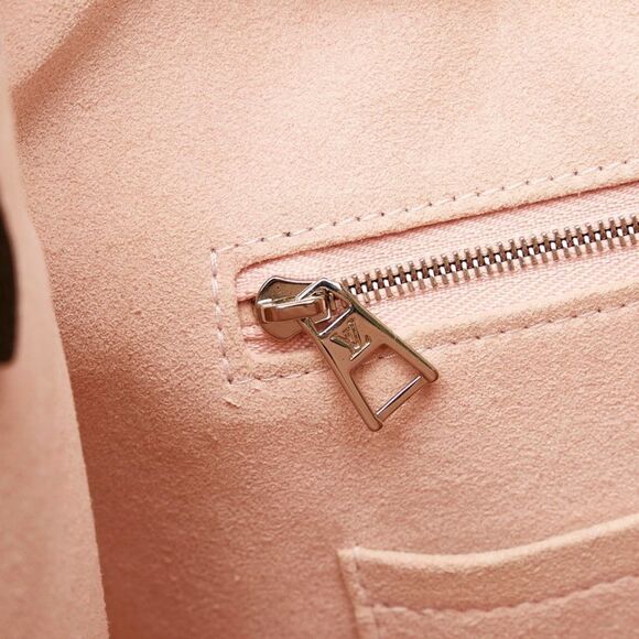 Louis Vuitton LockMe Tote MM Shoulder Bag Noir Black Leather - Picture 8 of 9